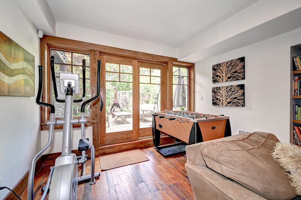 Photo of Bedroom in Grand River South