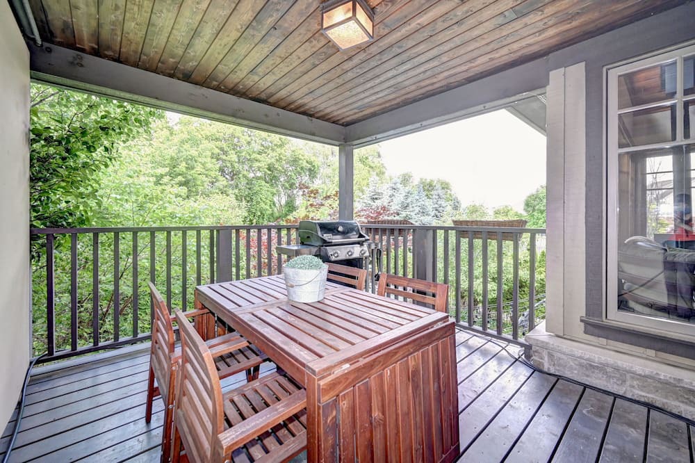 Photo of Patio Balcony in Grand River South