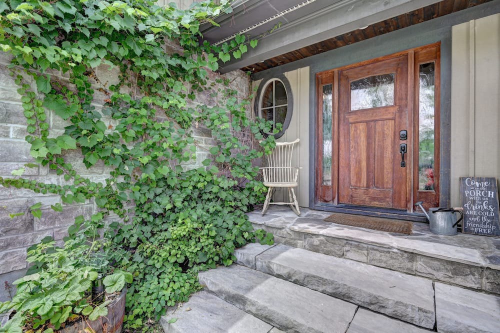 Photo of Outdoor in Grand River South