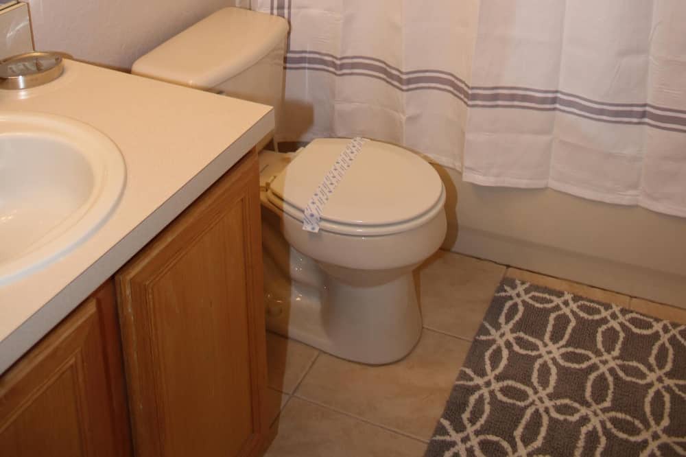 Photo of Bathroom in Regal Palms