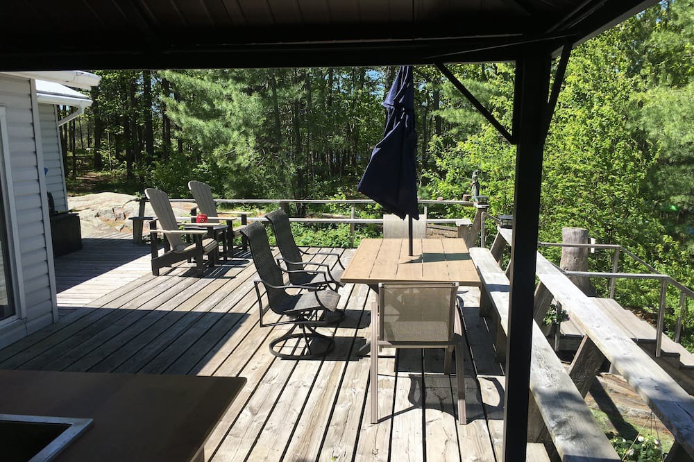 Photo of Patio Balcony in The Archipelago