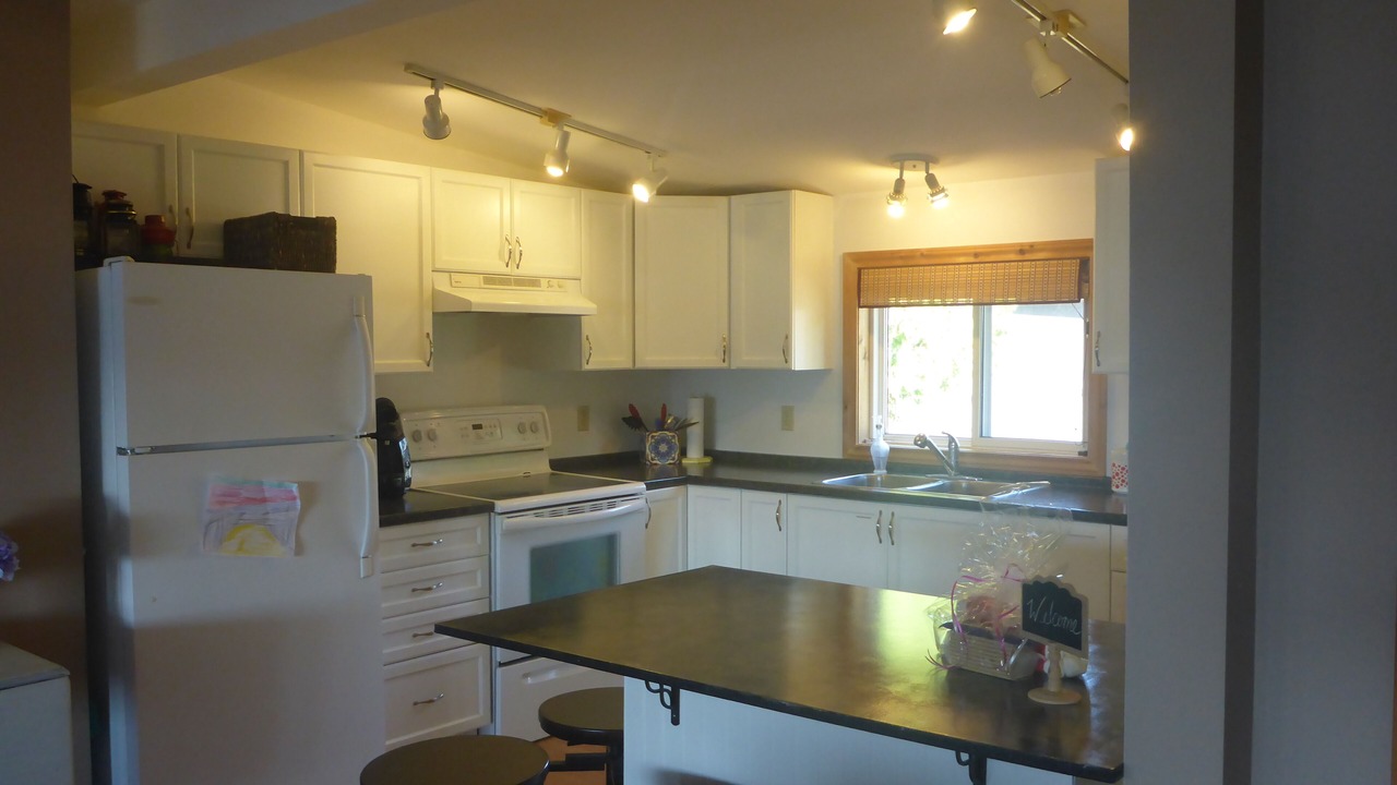 Photo of Kitchen in Northern Bruce Peninsula