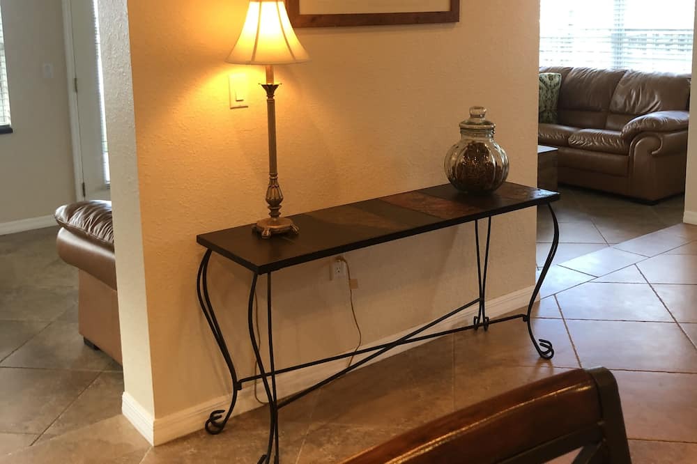 Photo of Livingroom in River Ranch