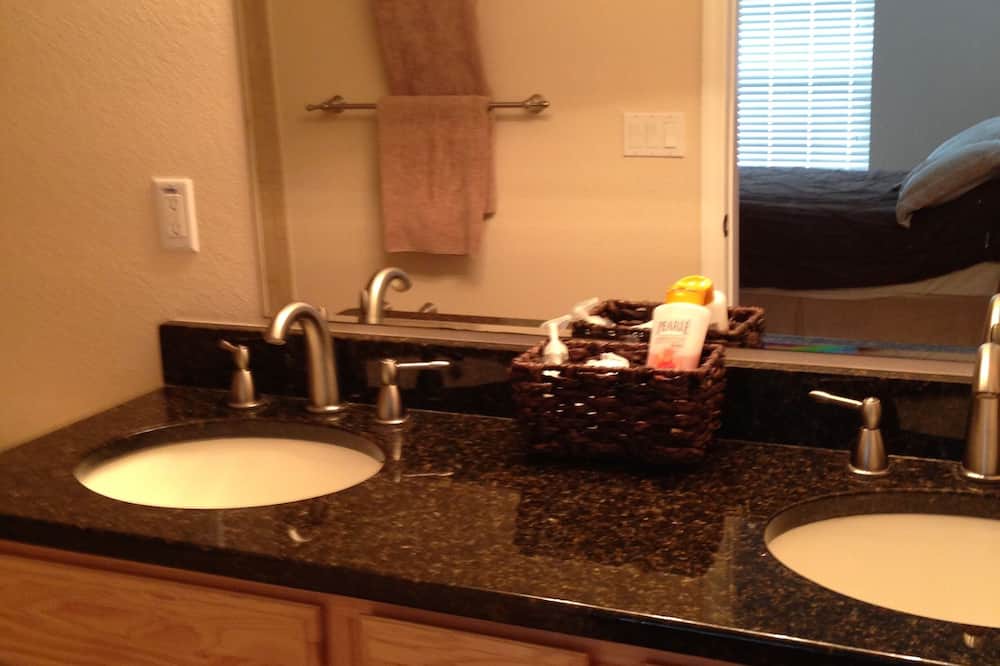 Photo of Kitchen in River Ranch