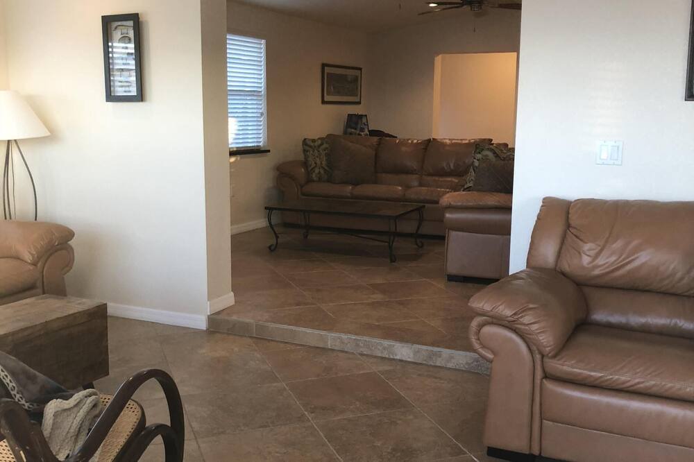 Photo of Livingroom in River Ranch