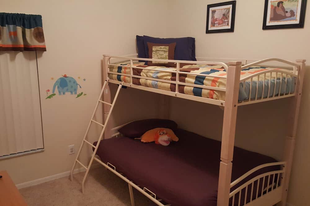 Photo of Bedroom in Windsor Palms