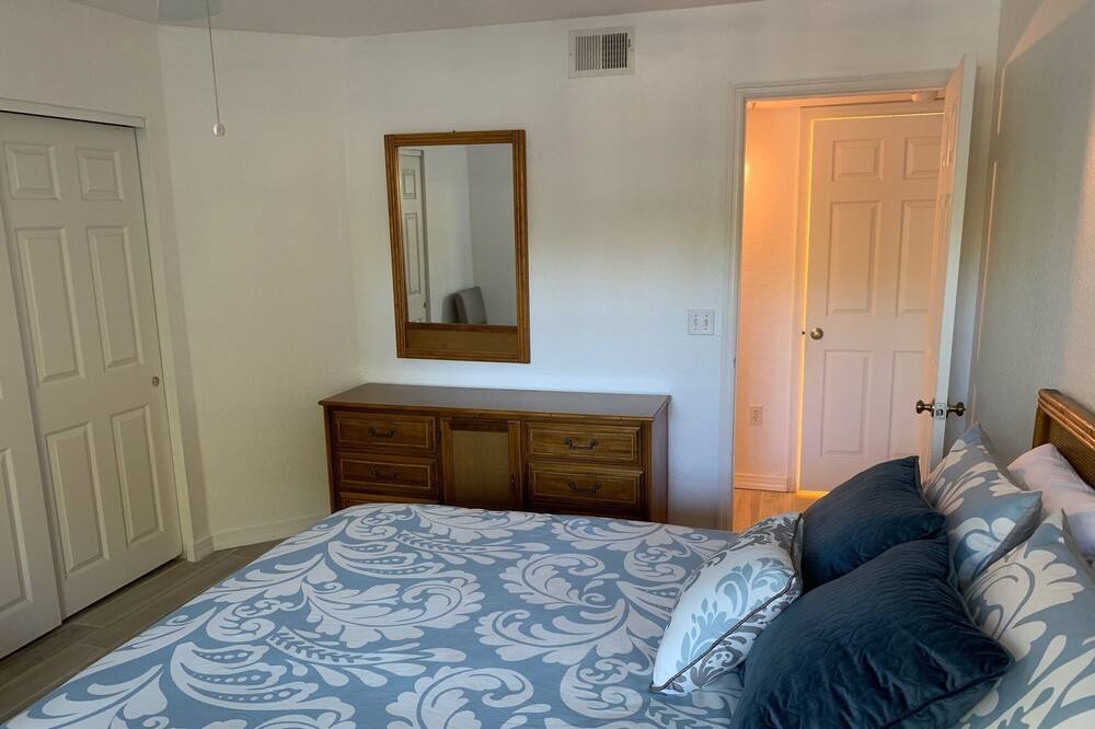 Photo of Bedroom in Downtown