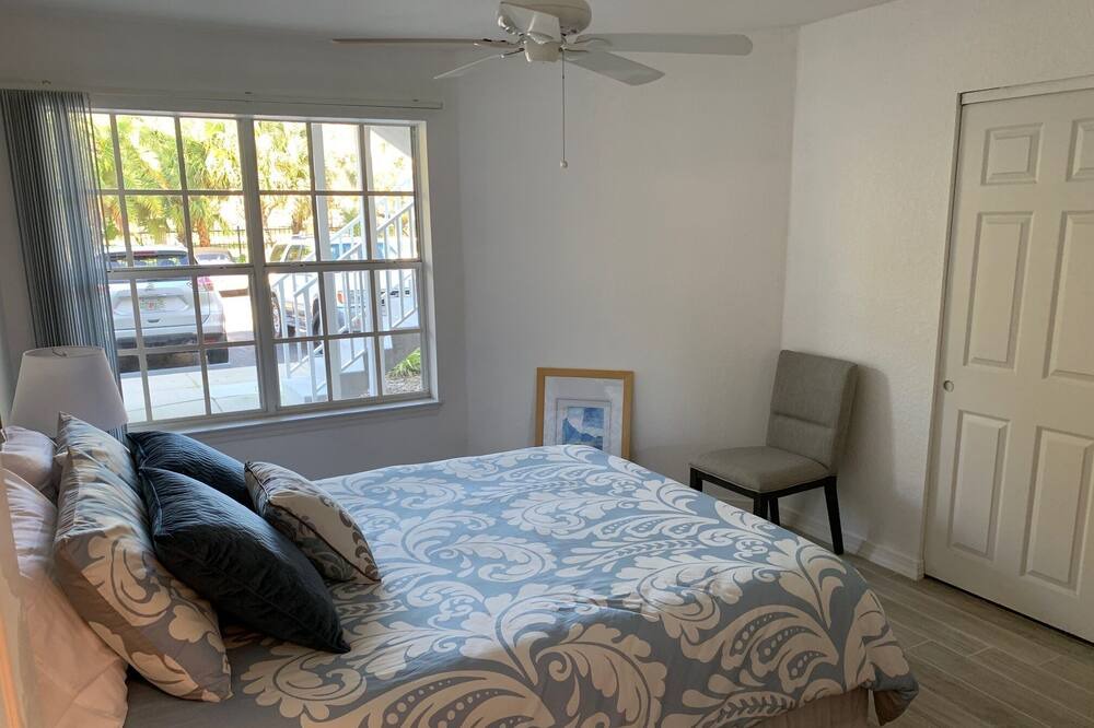 Photo of Bedroom in Downtown