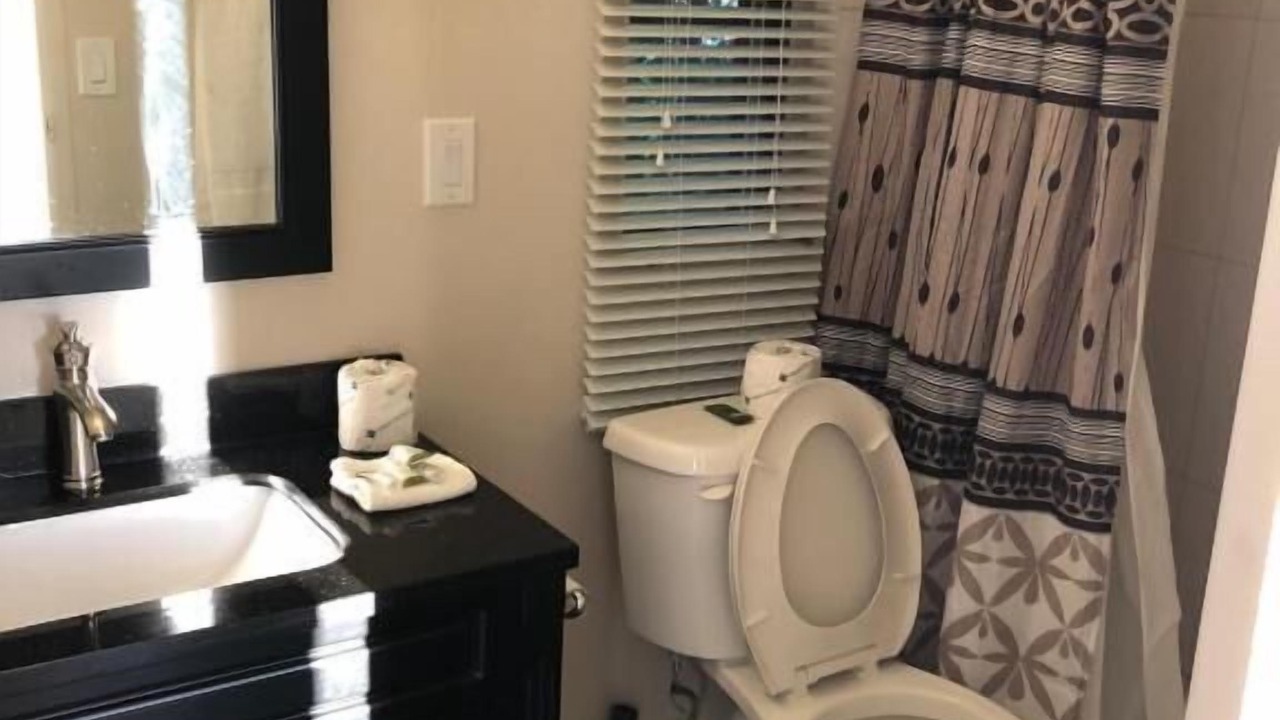 Photo of Bathroom in Kincardine