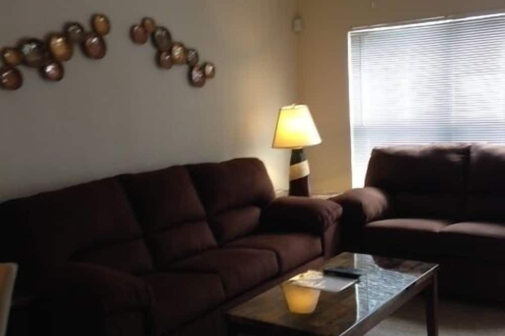 Photo of Bedroom in Venetian Bay Villages