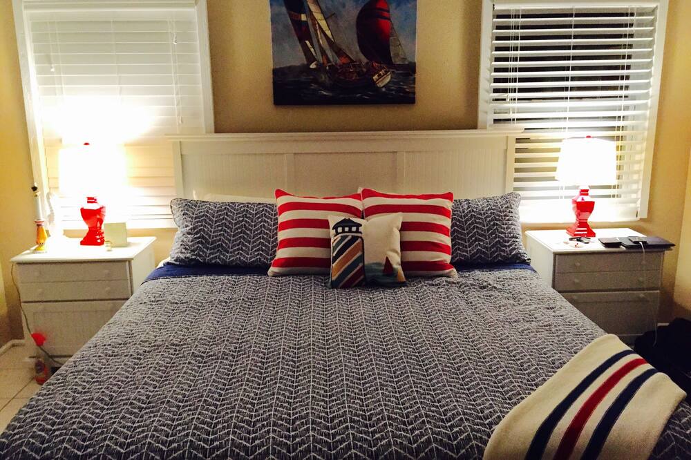 Photo of Bedroom in Palm Island
