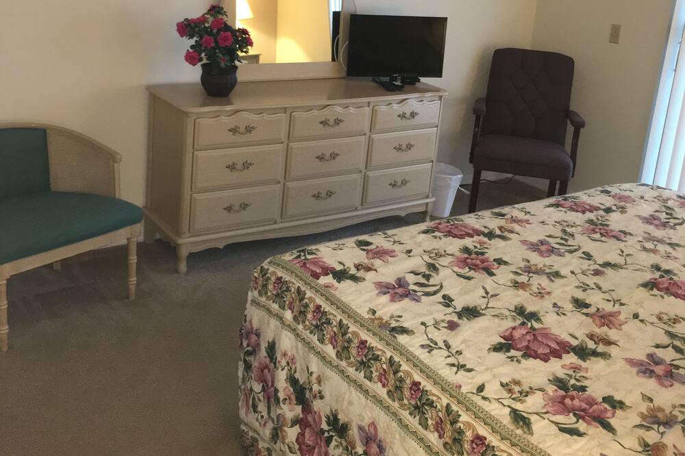 Photo of Bedroom in Indian Wells