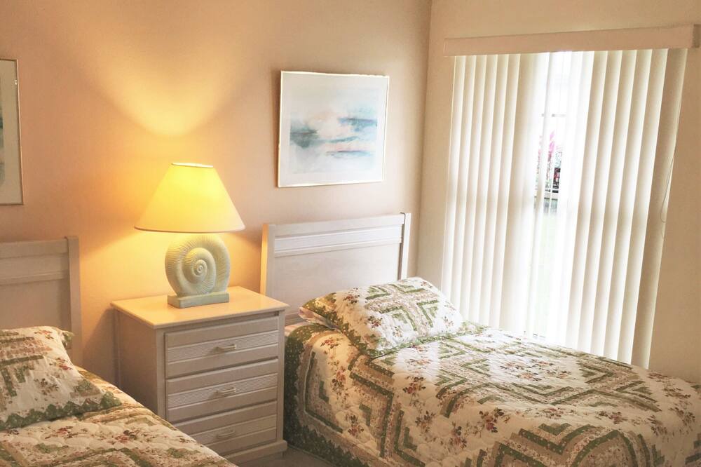 Photo of Bedroom in Indian Wells