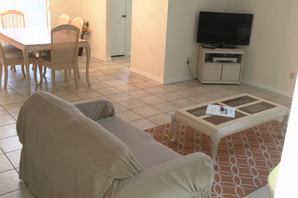 Photo of Livingroom in Indian Wells