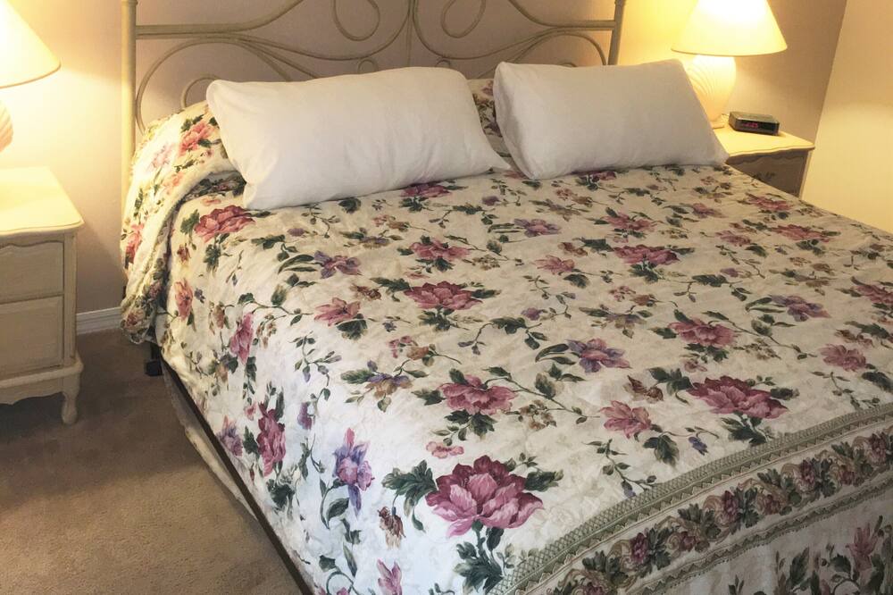 Photo of Bedroom in Indian Wells