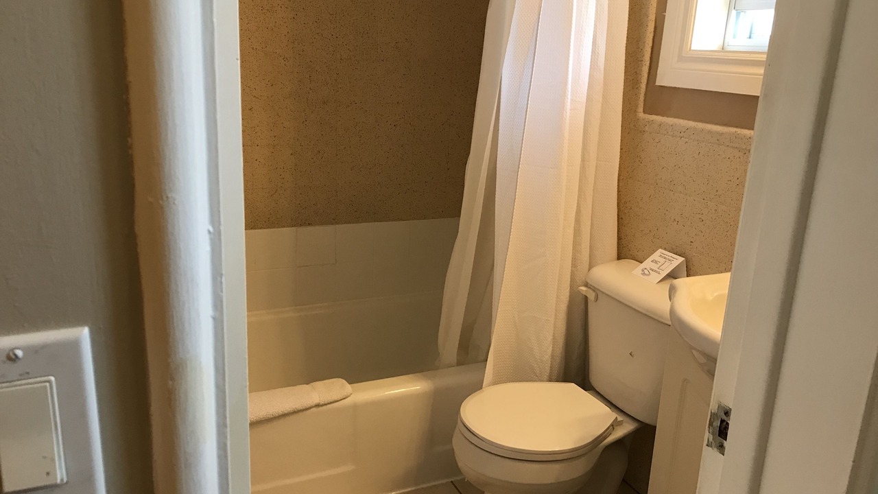 Photo of Bathroom in Talbotville