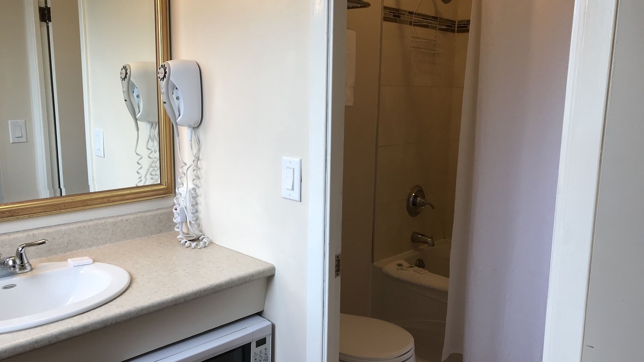 Photo of Bathroom in Talbotville