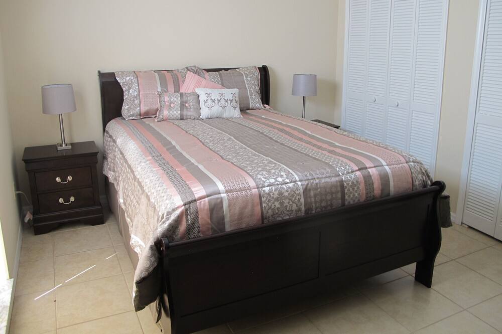 Photo of Bedroom in Indian Wells