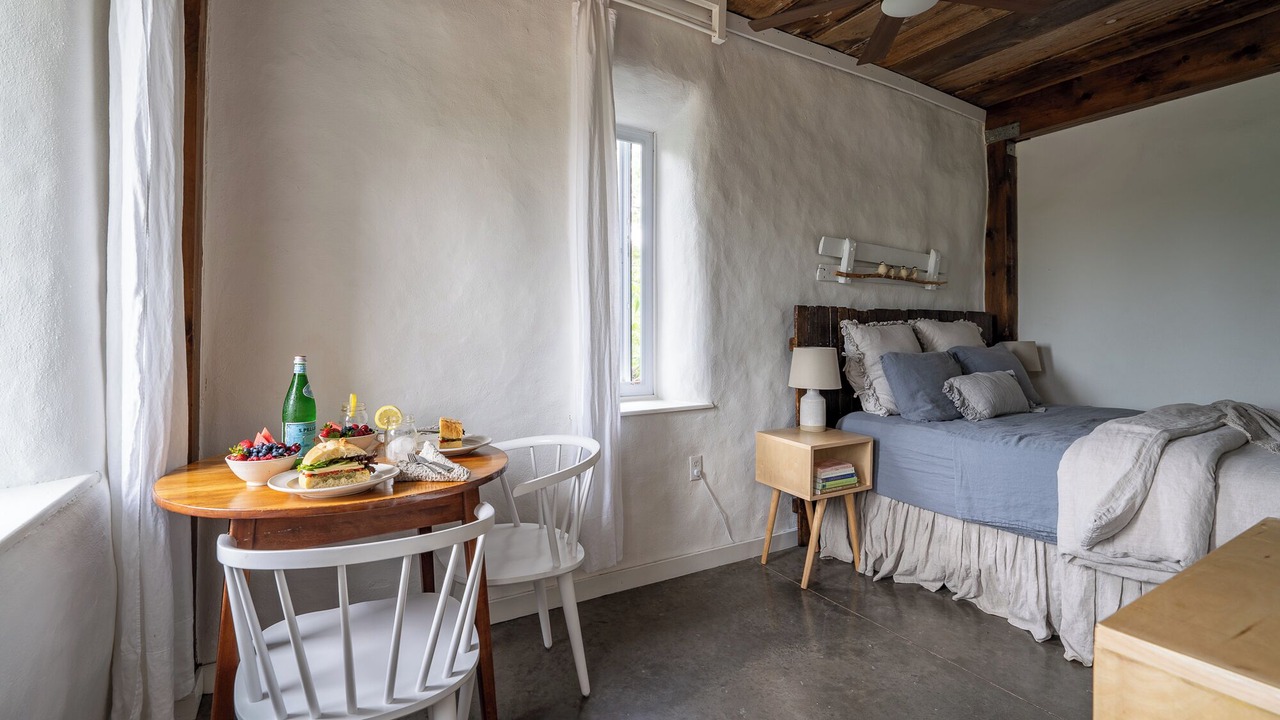 Photo of Livingroom in Carrying Place
