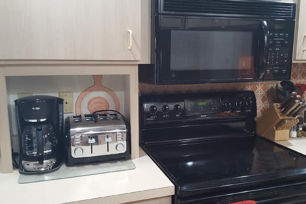 Photo of Kitchen in Pine Island Center