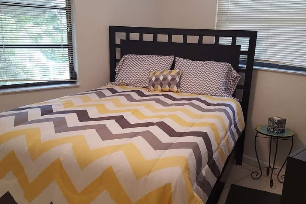 Photo of Bedroom in Pine Island Center