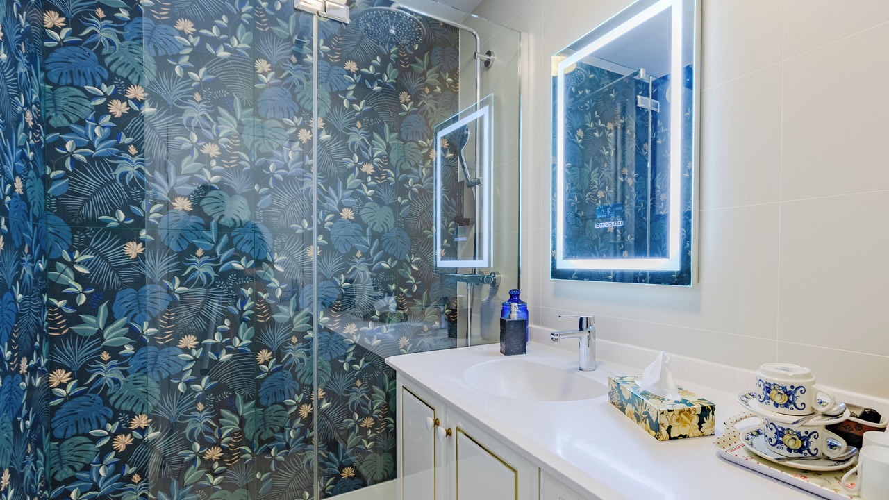 Photo of Bathroom in Charonne