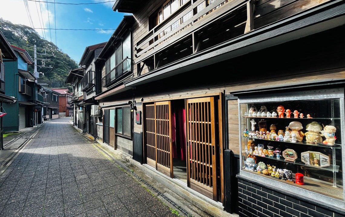 Photo of Others in Oshima
