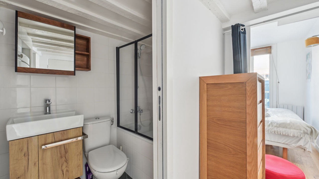 Photo of Bathroom in Vivienne