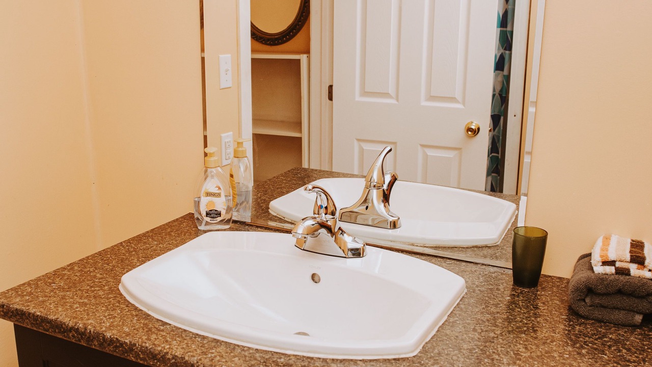 Photo of Bathroom in Espanola