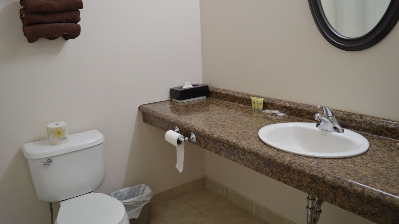 Photo of Bathroom in Iroquois Falls