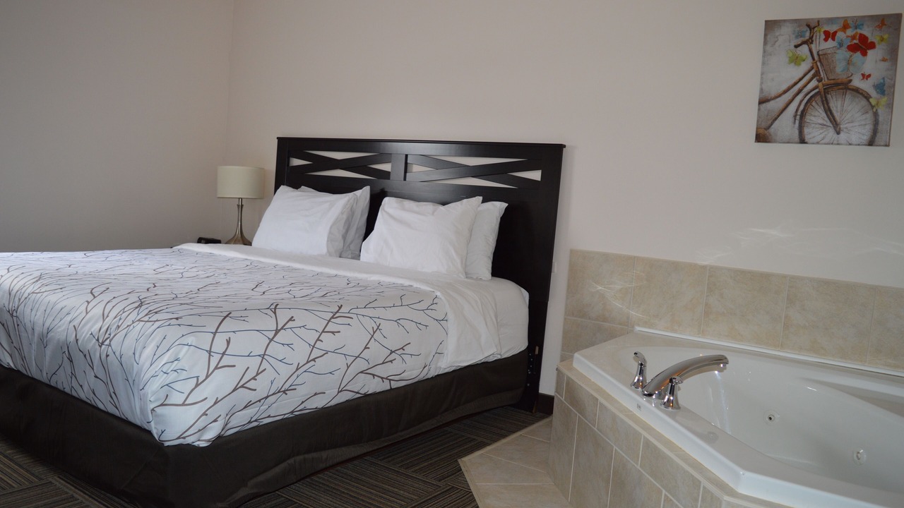 Photo of Bedroom in Iroquois Falls