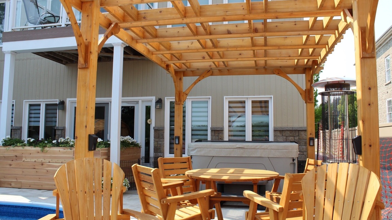 Photo of Patio Balcony in Merrickville