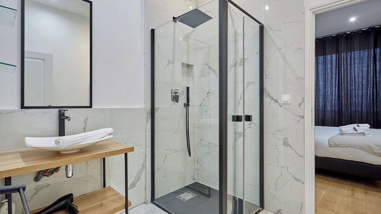 Photo of Bathroom in Pigalle