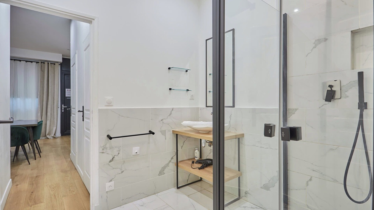 Photo of Bathroom in Pigalle