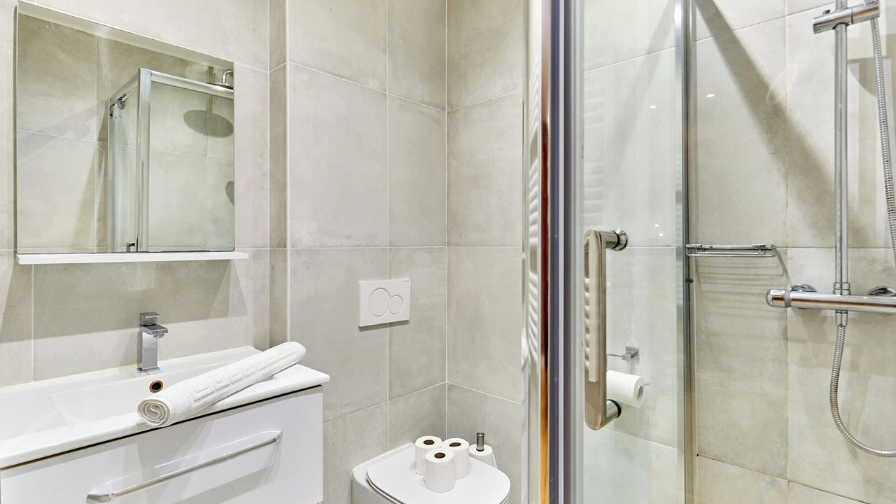 Photo of Bathroom in Les Halles