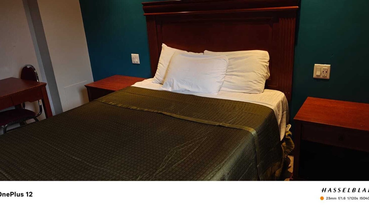 Photo of Bedroom in The Queensway