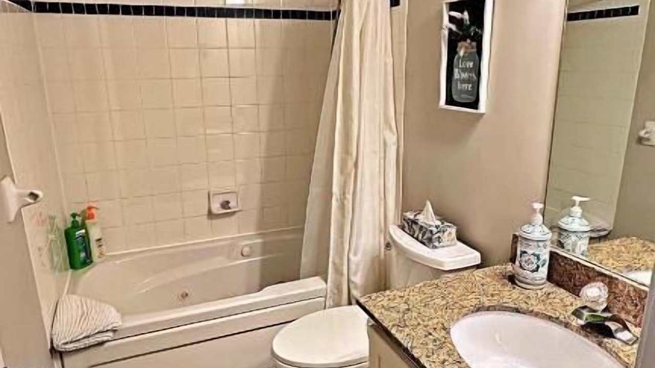 Photo of Bathroom in Craigleith