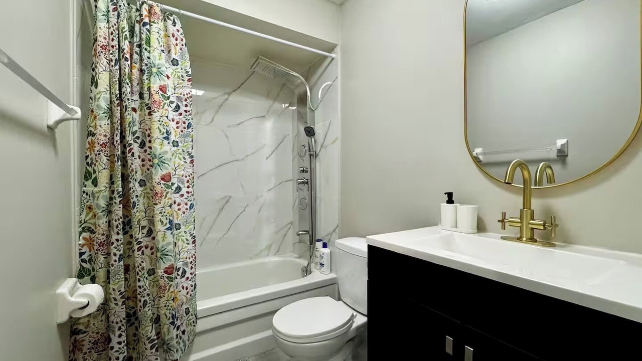 Photo of Bathroom in Willowdale