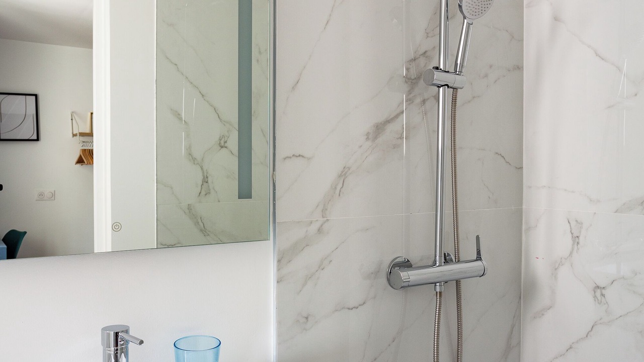Photo of Bathroom in Quartier de la Goutte-d'Or