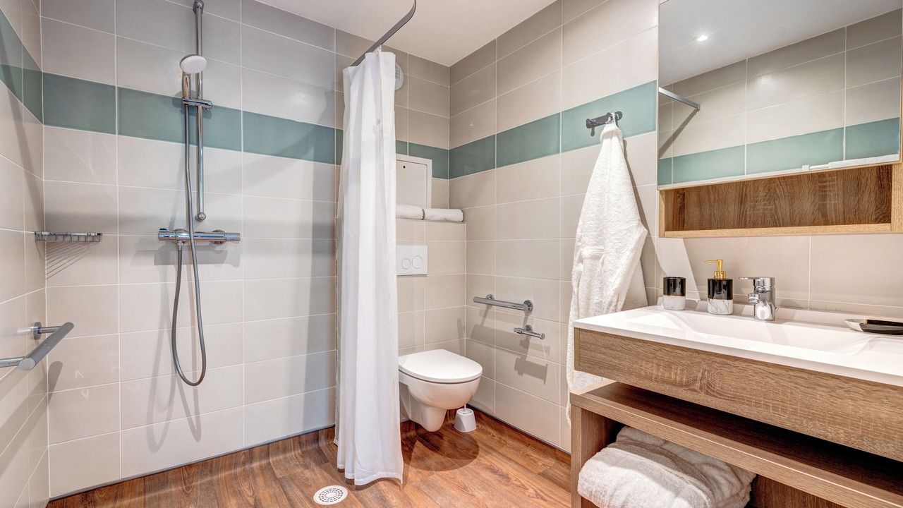 Photo of Bathroom in Le Raincy