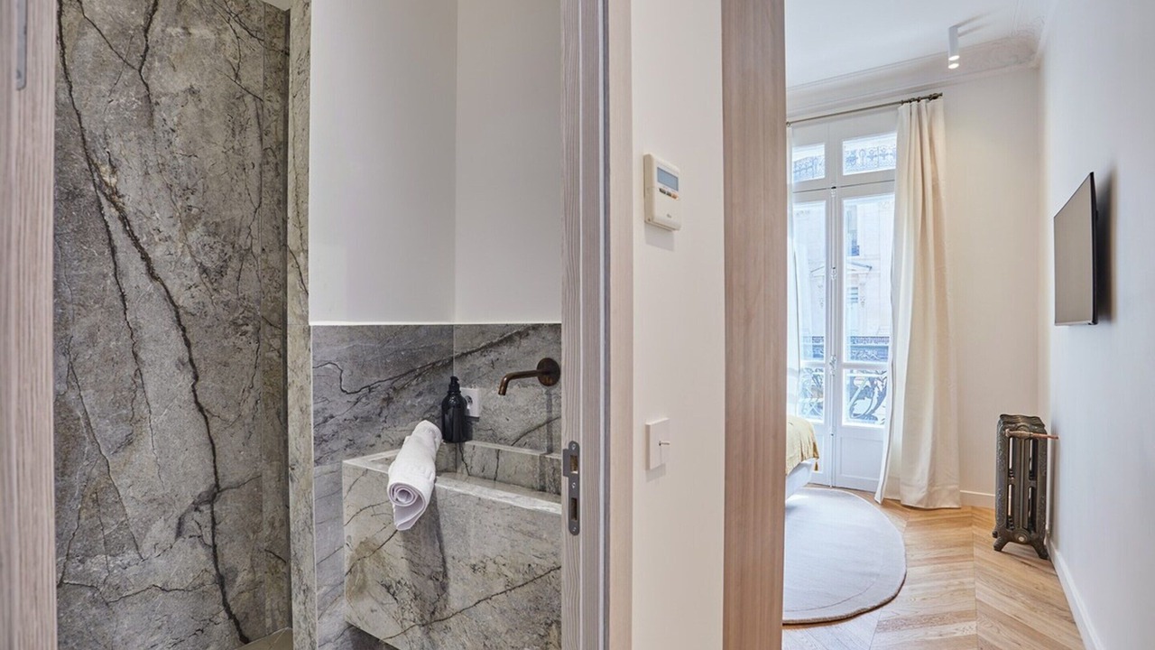 Photo of Bathroom in Chaussee-d'Antin