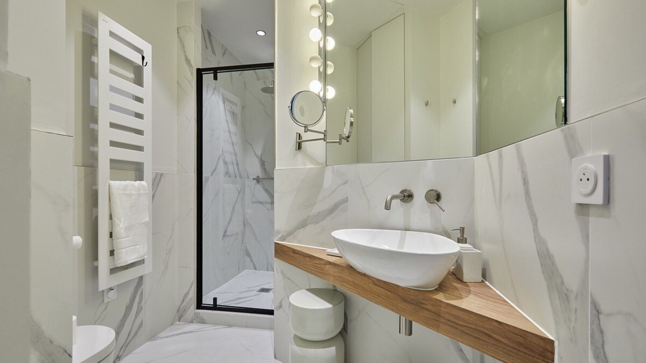 Photo of Bathroom in Saint-Victor