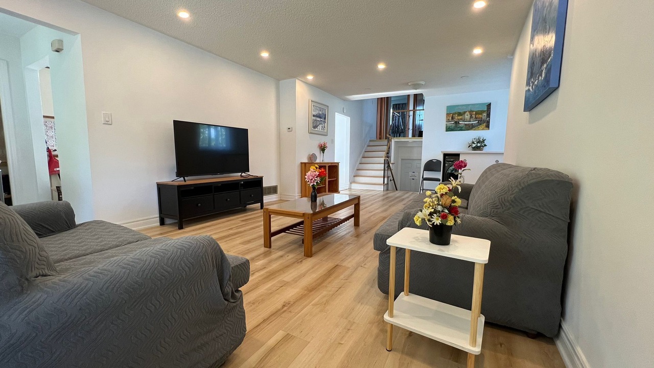 Photo of Livingroom in Agincourt