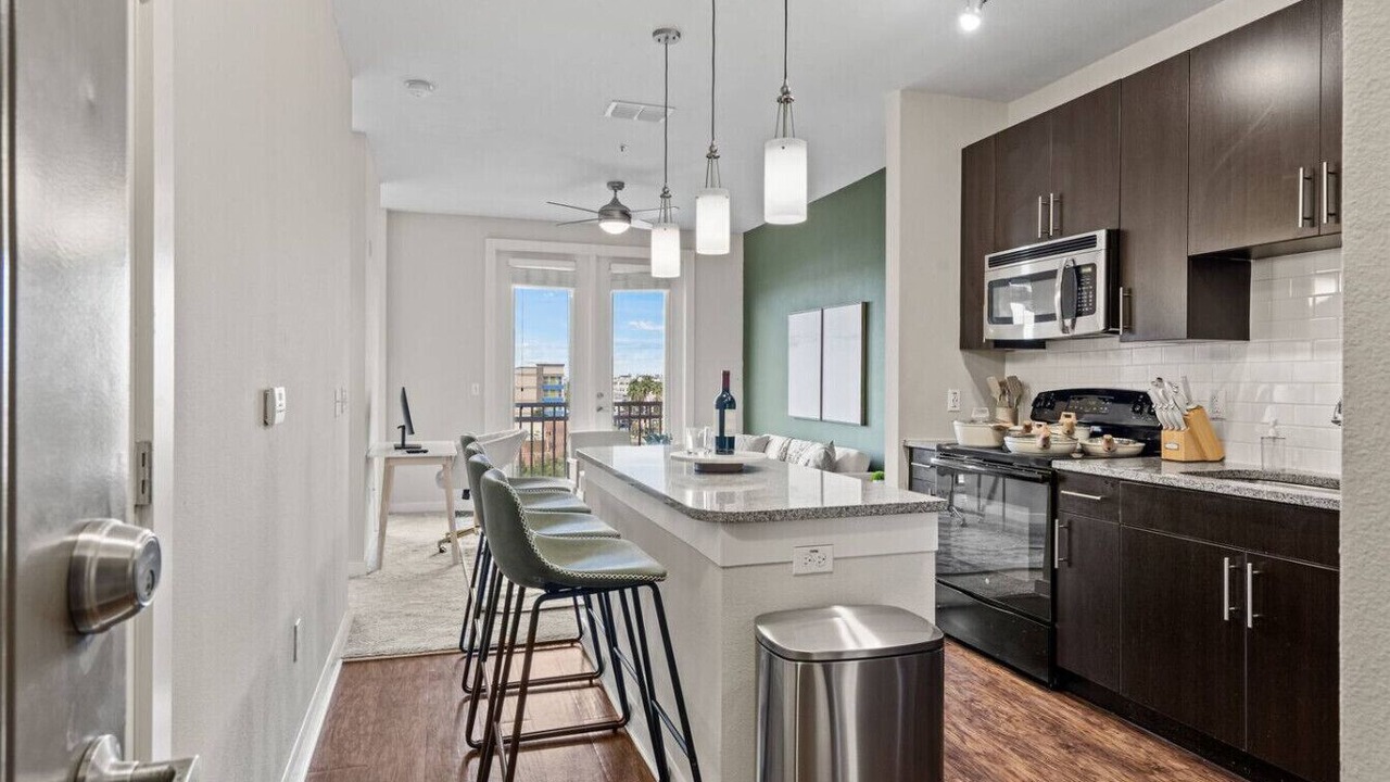 Photo of Kitchen in Courier City - Oscawana