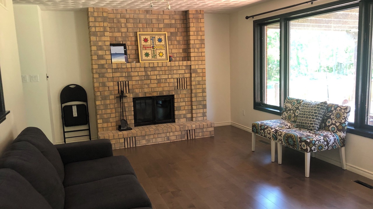 Photo of Livingroom in Central Huron