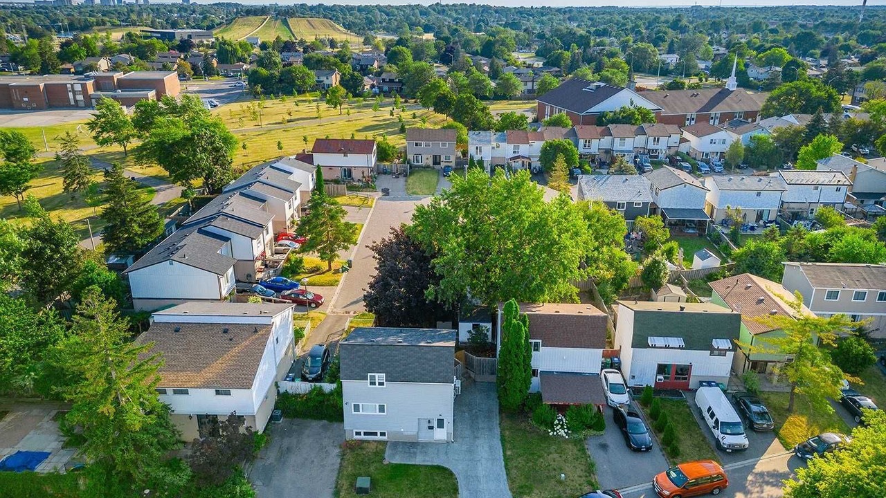 Photo of Outdoor in Bramalea