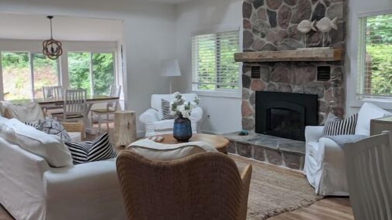 Photo of Livingroom in Port Elgin