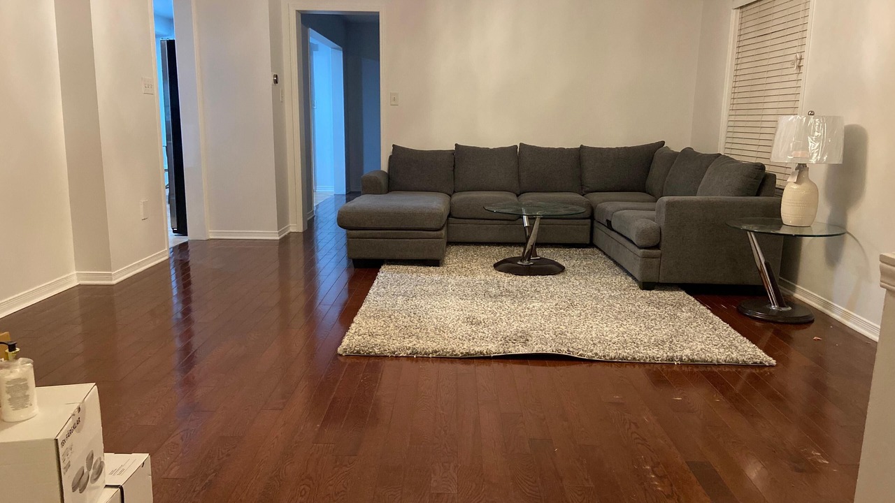 Photo of Livingroom in Churchill Meadows