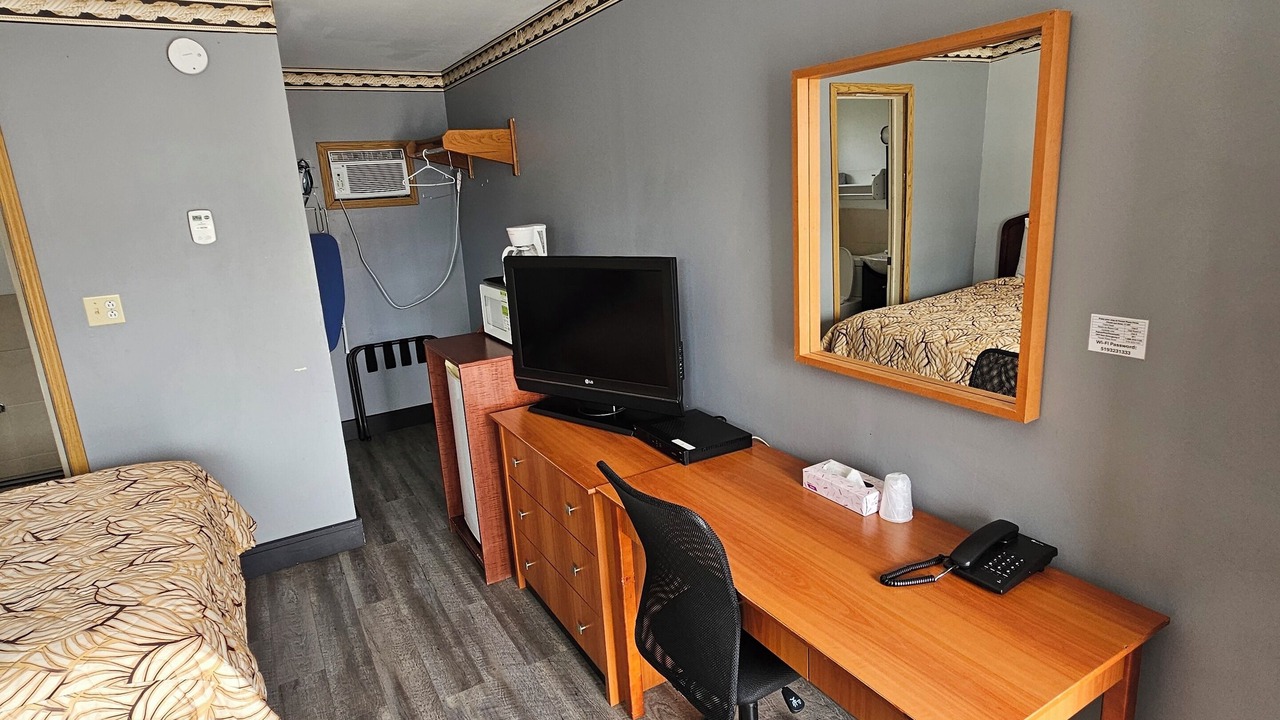 Photo of Bedroom in Mount Forest