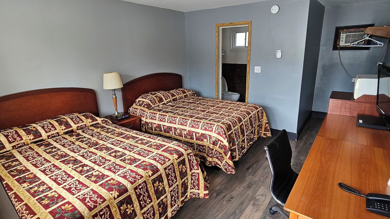 Photo of Bedroom in Mount Forest